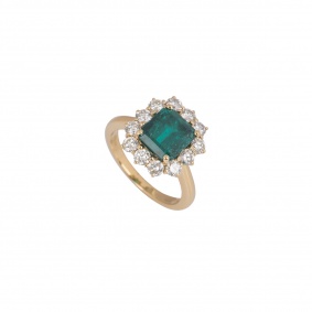 Yellow Gold Colombian Emerald And Diamond Ring